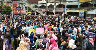 দ্রুত অধ্যাদেশের দাবিতে ৭ কলেজের শিক্ষার্থীদের বিক্ষোভ-সড়ক অবরোধ